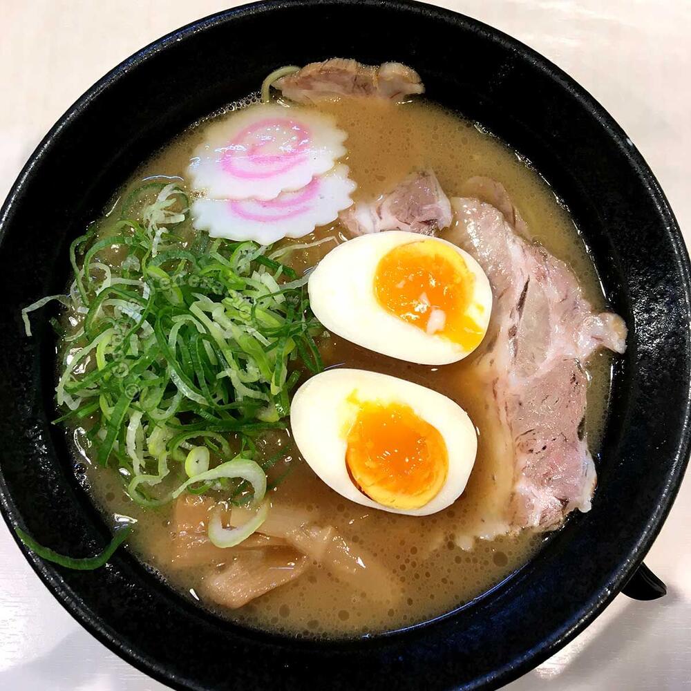 Tonkoysu Ramen